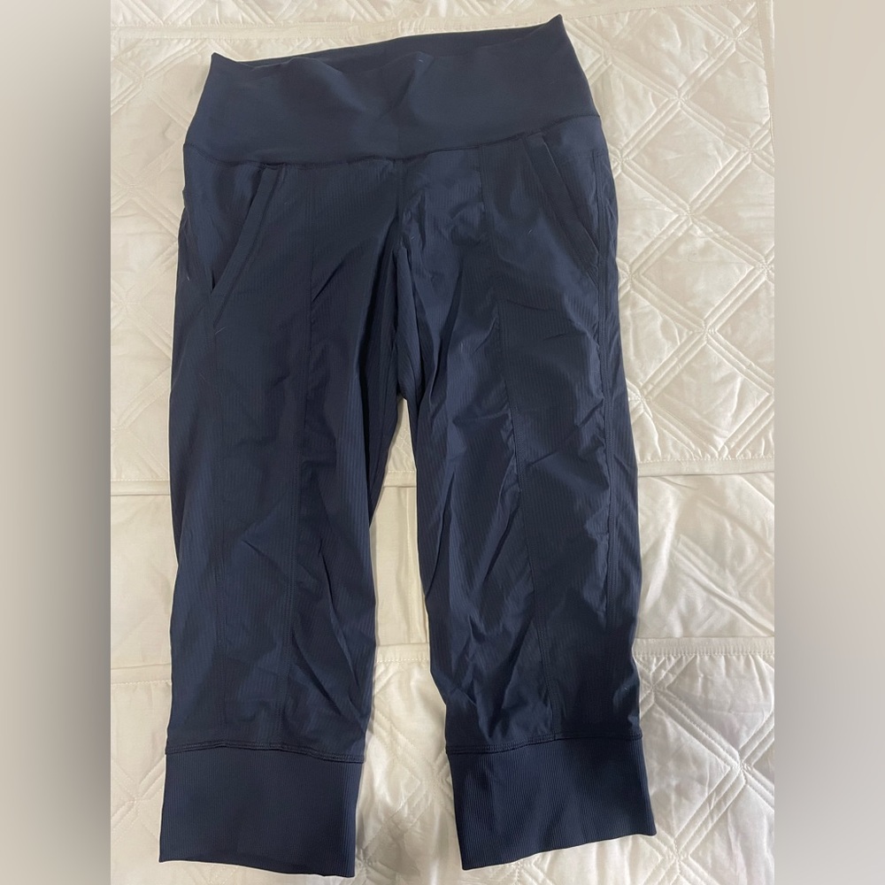 Lululemon High Waisted Capris -Size 10